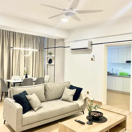 3R12Pax Fahrenheit88 A - Opposite Pavilion Kl Bukit Bintang Trx Kaite Homestay Kuala Lumpur Exterior photo