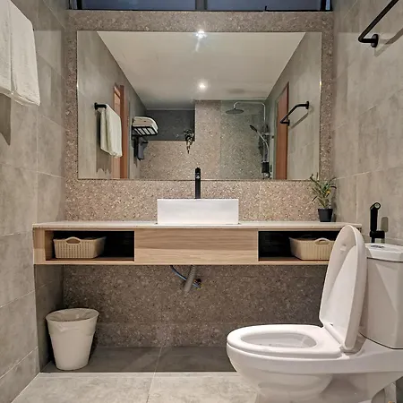 3R12Pax Fahrenheit88 A - Opposite Pavilion Kl Bukit Bintang Trx Kaite Homestay Kuala Lumpur Exterior photo