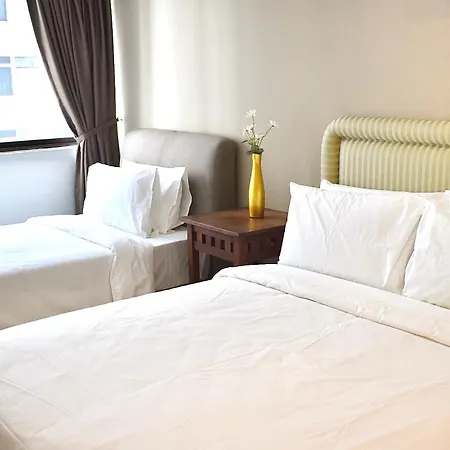 3R12Pax Fahrenheit88 A - Opposite Pavilion Kl Bukit Bintang Trx Kaite Homestay Kuala Lumpur Exterior photo