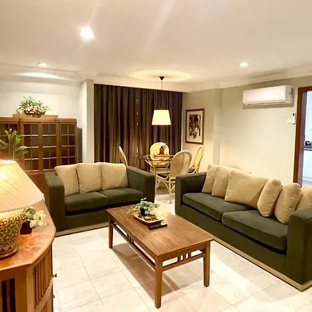 3R12Pax Fahrenheit88 A - Opposite Pavilion Kl Bukit Bintang Trx Kaite Homestay Kuala Lumpur Exterior photo
