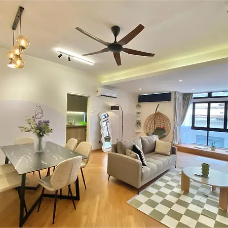 3R12Pax Fahrenheit88 A - Opposite Pavilion Kl Bukit Bintang Trx Kaite Homestay Kuala Lumpur Exterior photo