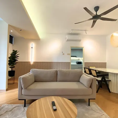 3R12Pax Fahrenheit88 A - Opposite Pavilion Kl Bukit Bintang Trx Kaite Homestay Kuala Lumpur Exterior photo